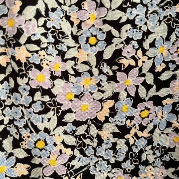 Simons Twik Long Slit Blouse Black Floral size M - Picture 6 of 9